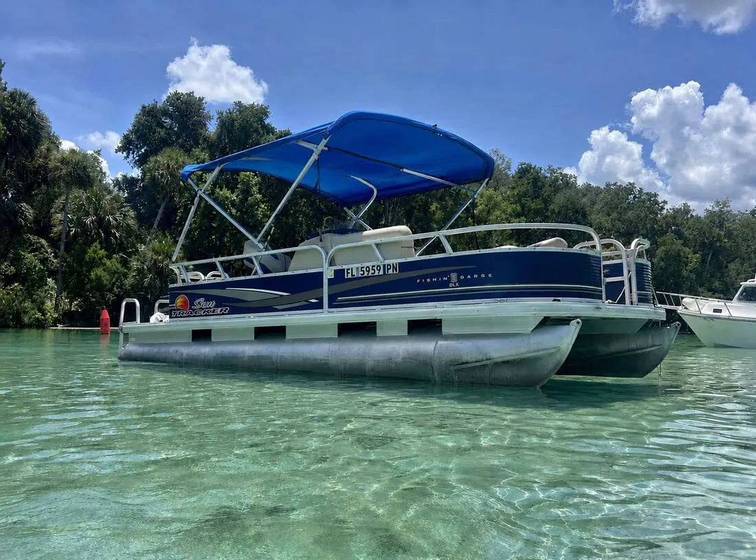 Roadrunner blue pontoon boat rental Boca Raton